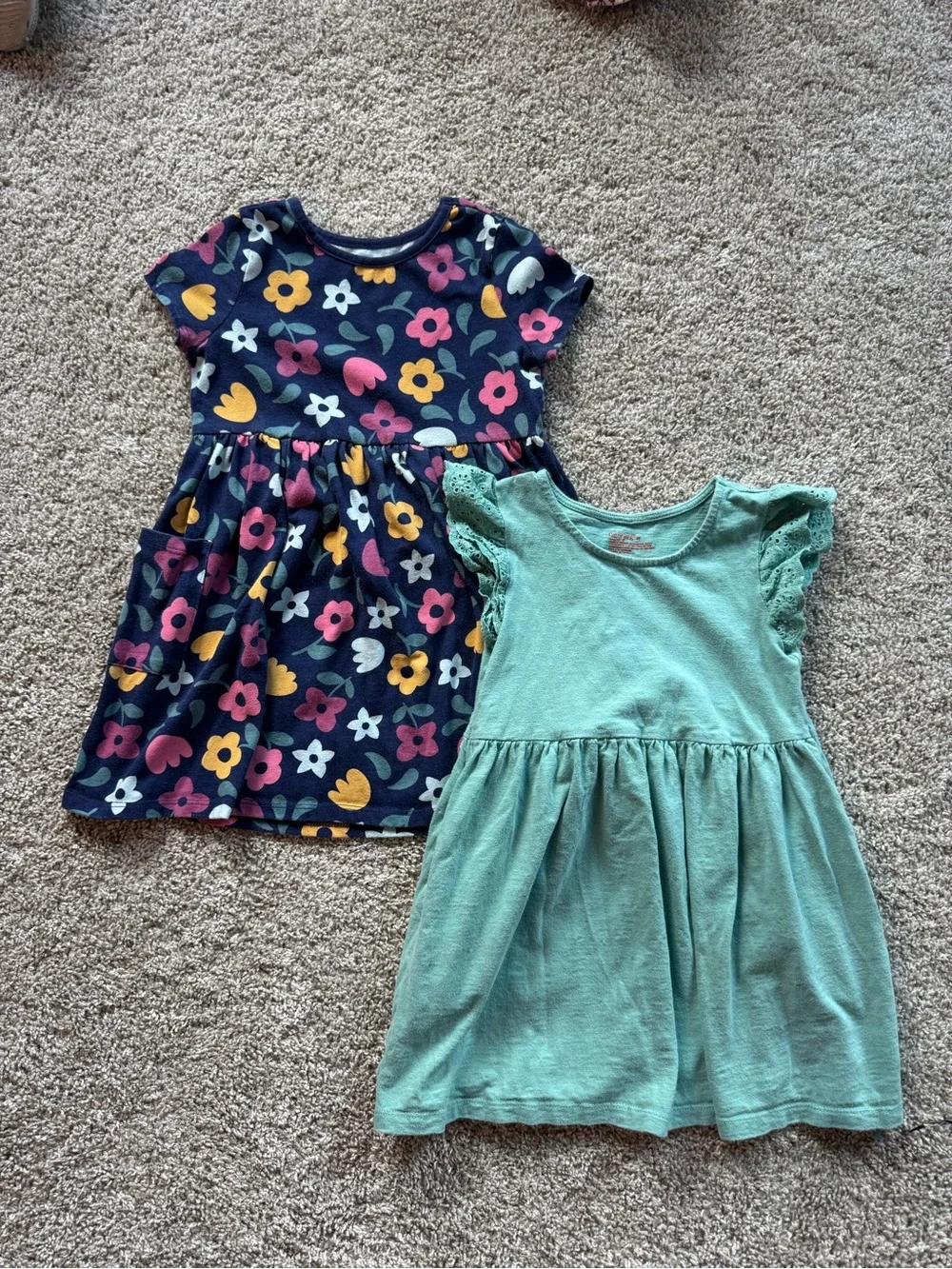 Girls Dress Lot Size 4T Dress bundle Green Eyelet Floral Short Sleeve Fall dress